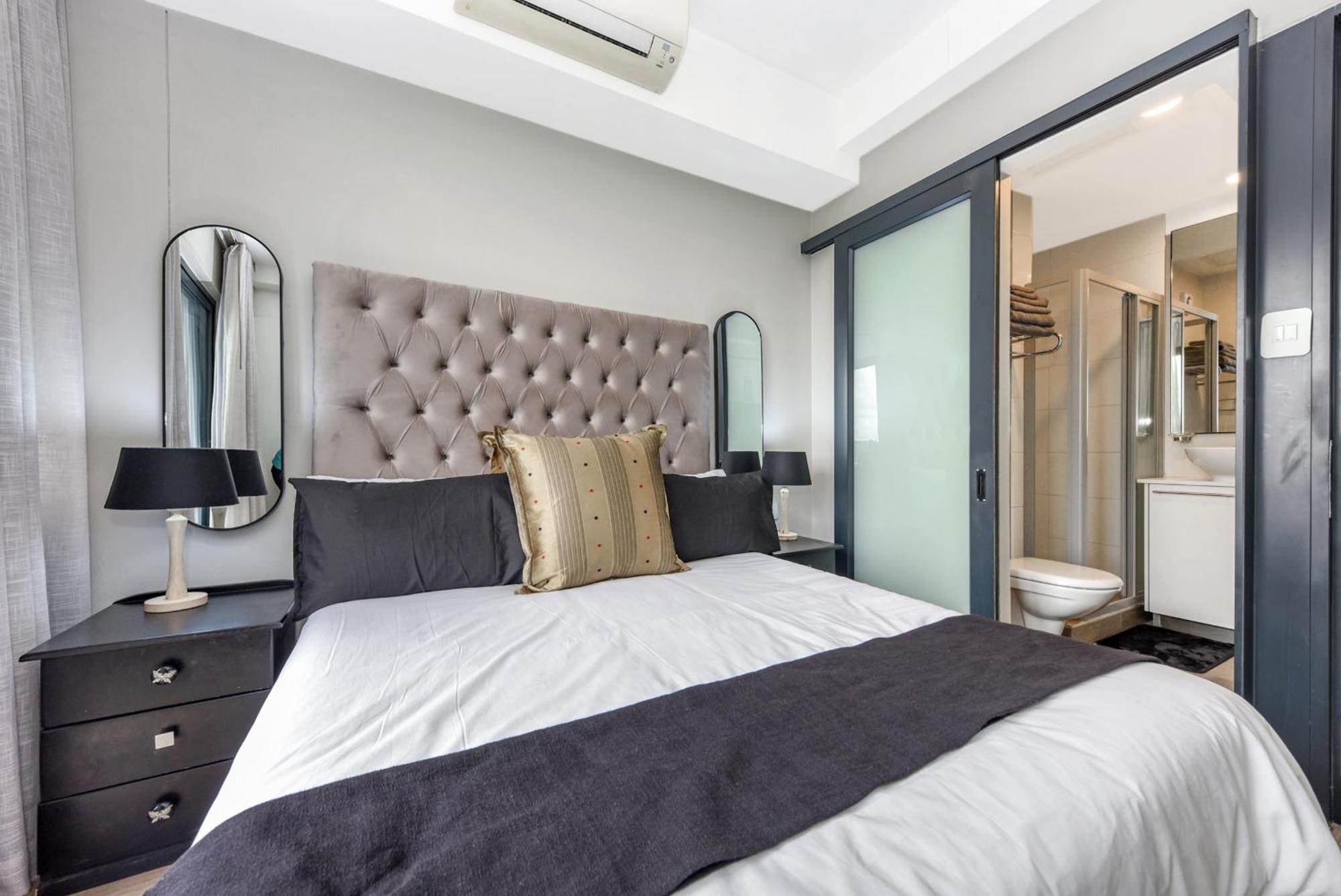 The Regency Apartment *